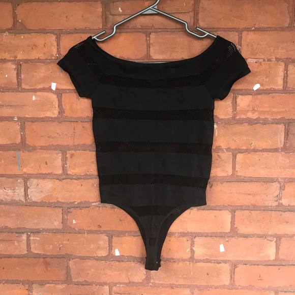 ✨3 for $20✨ Fashion Nova body suit - Picture 3 of 4